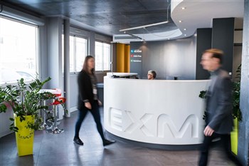 width=613px height=409px